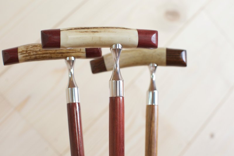 【限定版ピン日付段落]枝角の木の棒の女性 - その他 - 木製 
