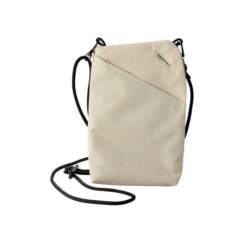 ELECOM 軽量ジップショルダーバッグ - ベージュ - リュック・バックパック - ポリエステル 