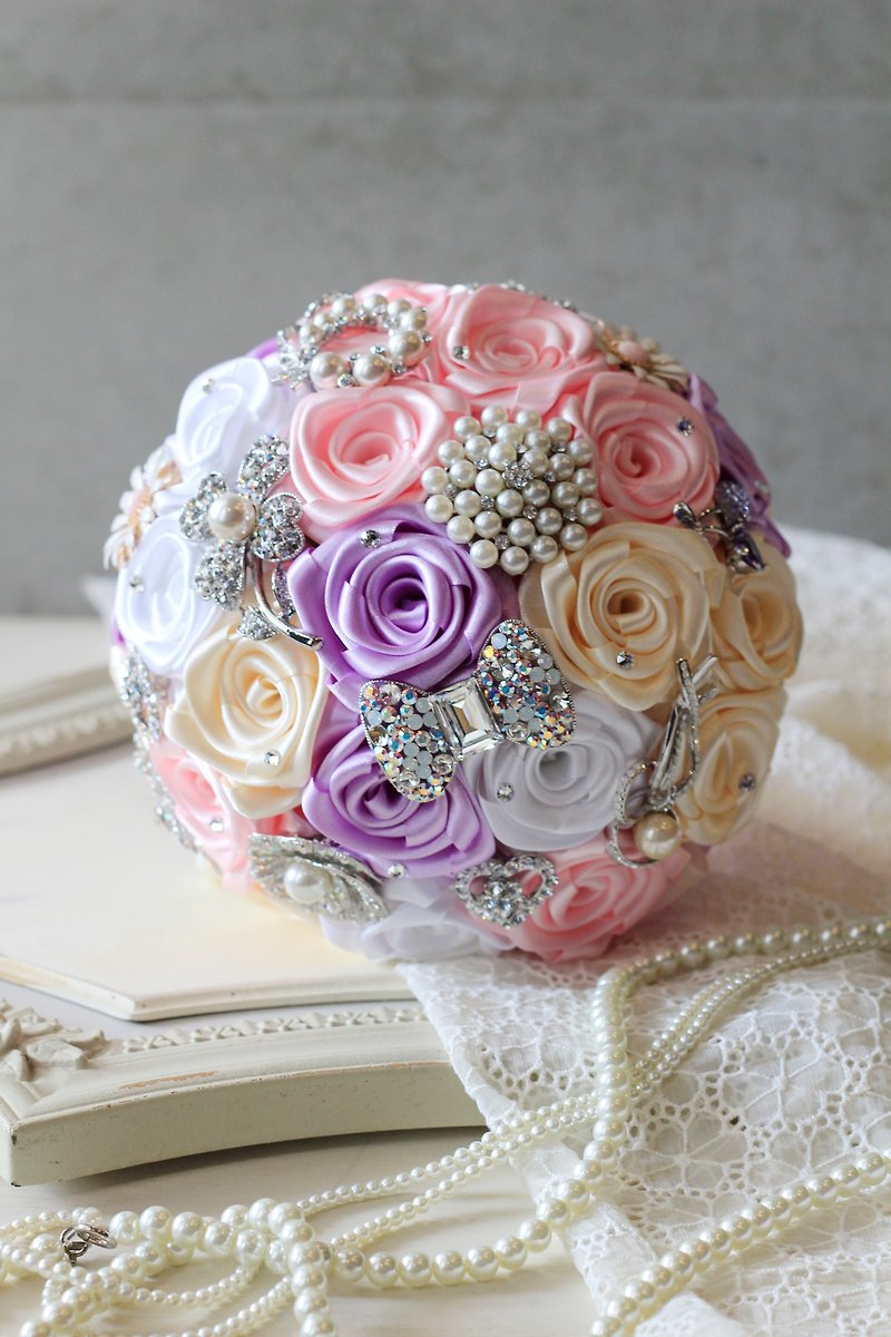 Jewelry Bouquet [Rose Jewelry Series] Little Rose / Vanilla in Spring - ตกแต่งต้นไม้ - วัสดุอื่นๆ สึชมพู