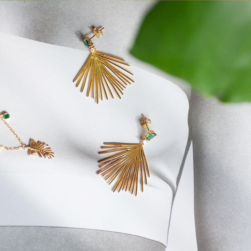 Miss Queeny Queen | Tropical Island Palm Leaf Style Stud Earrings Holiday French Sterling Silver - ต่างหู - เงินแท้ สีทอง