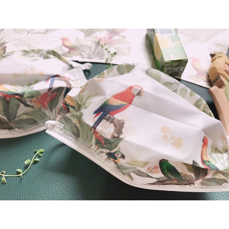 【無藏】鸚鵡/成人醫療口罩/5入裝/10入盒/雙鋼印 - 口罩/口罩收納套 - 其他材質 多色