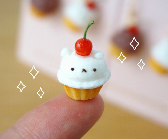 甘くてかわいい くまのカップケーキ 手作りピアス（現物・予約