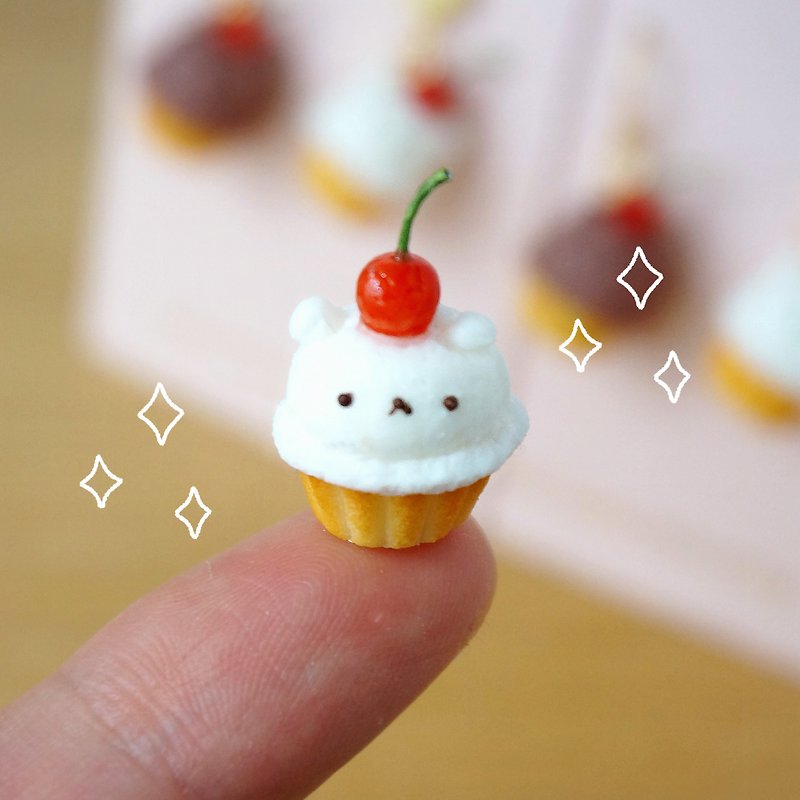 Sweet and cute. Bear cup cake. Handmade earrings (spot/pre-order) - Earrings & Clip-ons - Resin Brown