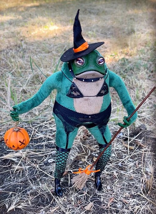 Handmade by Barshay Witch Frog doll, green Halloween frog puppet, funny green toad
