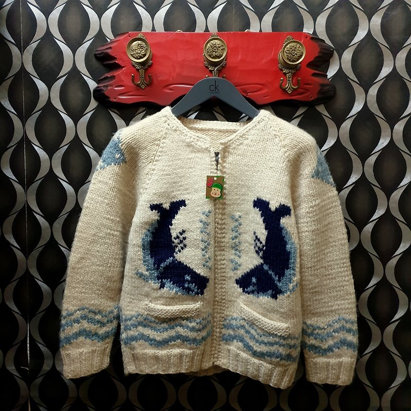 小龟葛葛-Japan-killer whale & angelfish handmade kojin wool coat - สเวตเตอร์ผู้หญิง - ขนแกะ 