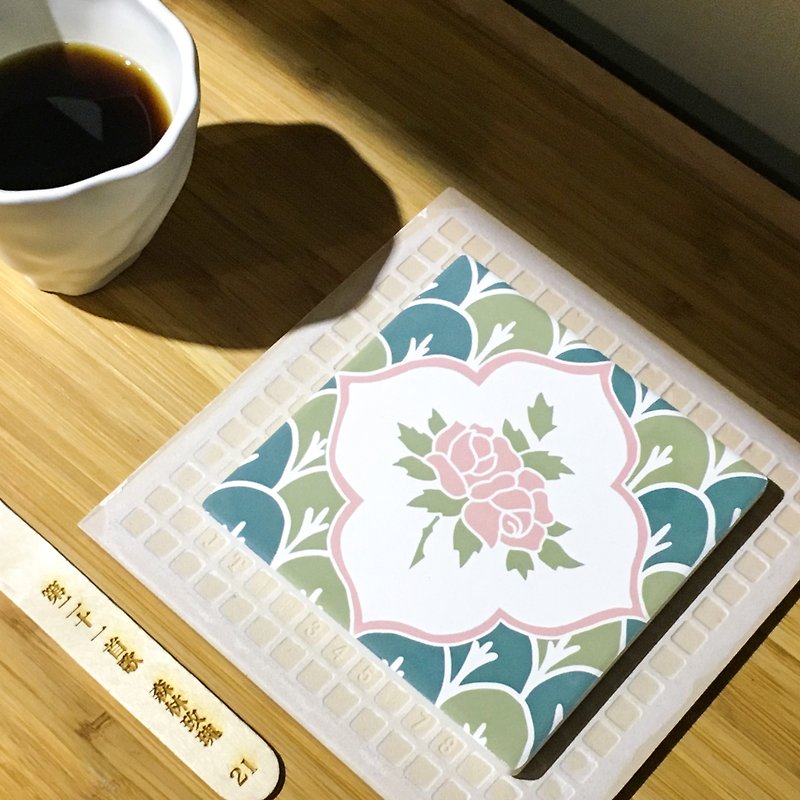 Taiwan Majolica Absorbent Tiles Coaster【Forest Rose】 - อื่นๆ - ดินเผา สีเขียว
