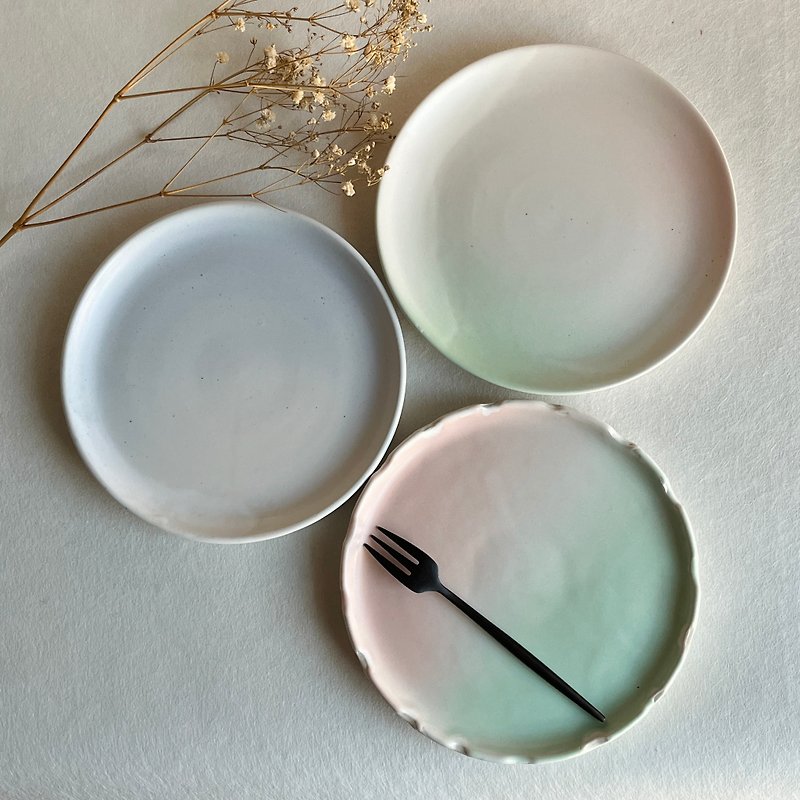 手作り陶器丸皿 小皿 お皿 デザートプレート - 皿・プレート - 陶器 多色