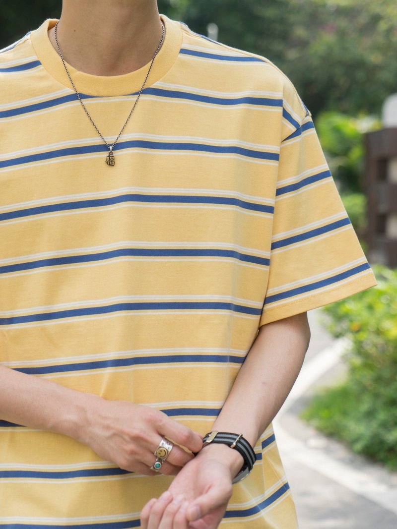 STRIPE T-SHIRT 夏季日系撞色條紋短袖 寬鬆剪裁休閒日常搭配T恤 - 男 T 恤 - 棉．麻 多色