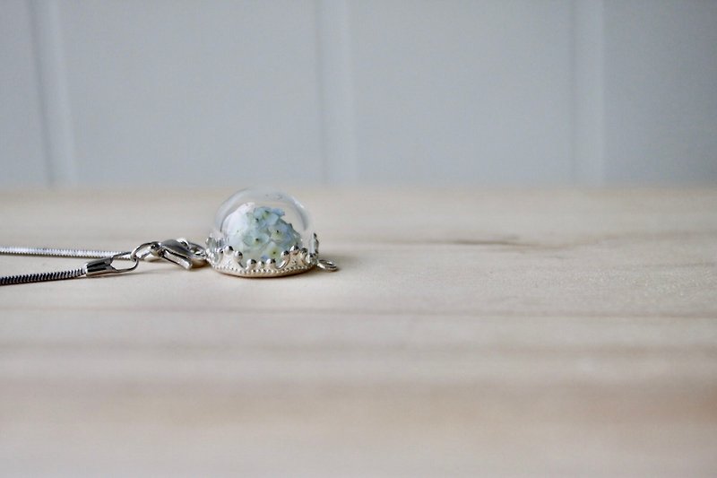 Hydrangea pendant - Necklaces - Clay Blue