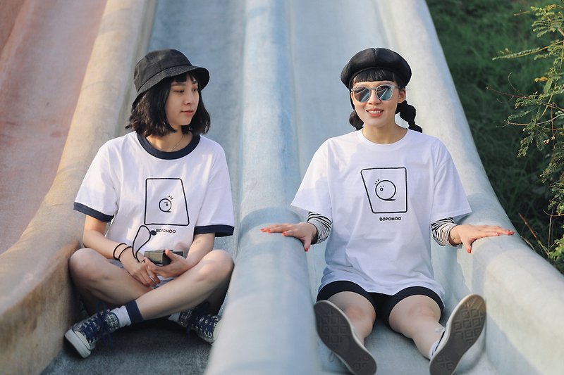 BOPOMOO Meets You Concept T-shirt to Tee Two Couples Dressed as Lovers Maji Best Friends - Women's T-Shirts - Cotton & Hemp White