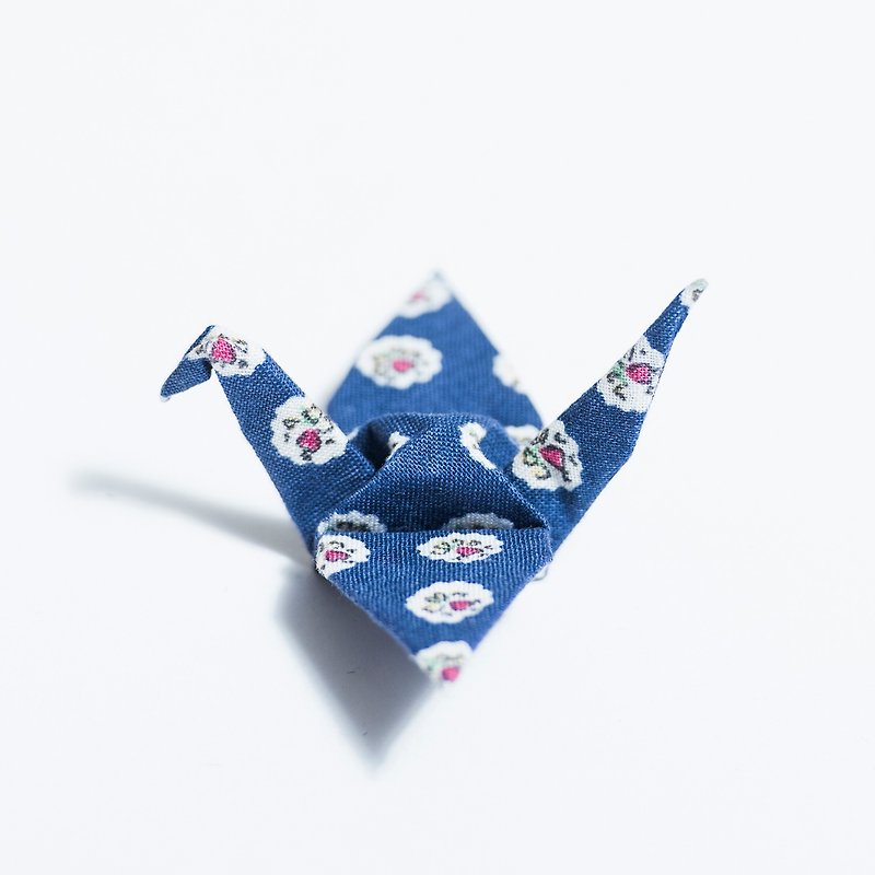 \CRANE CRANE/ origami brooch_Prussian Blue - เข็มกลัด - วัสดุอื่นๆ สีน้ำเงิน