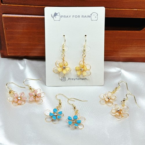 祈雨 PRAY FOR RAIN 花露 / 手作水晶花飾品