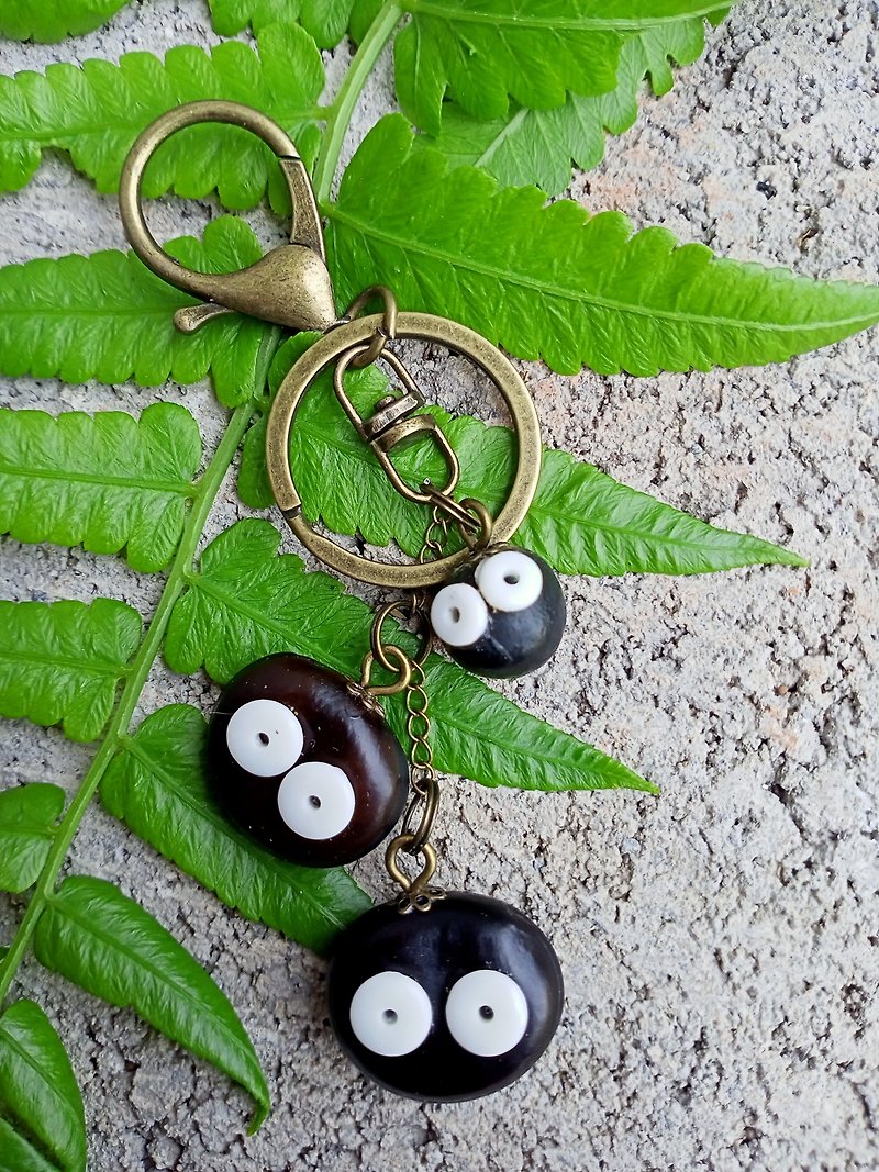 Large and small black charcoal natural seed key ring - ที่ห้อยกุญแจ - พืช/ดอกไม้ 