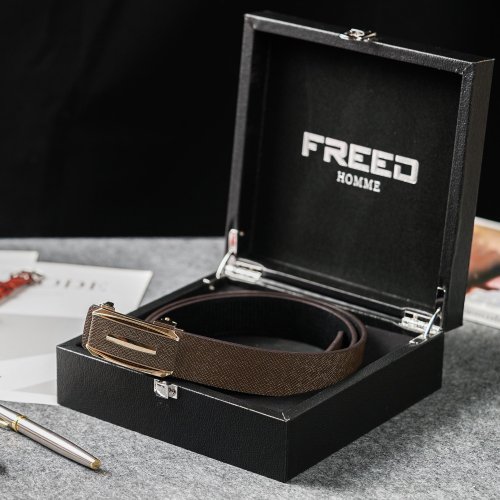 FREED 【FREED】方形金色扣商務休閒頭層牛皮皮帶 - 咖啡色