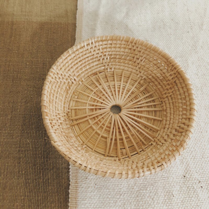 ceres | rattan tray - ของวางตกแต่ง - พืช/ดอกไม้ สีกากี