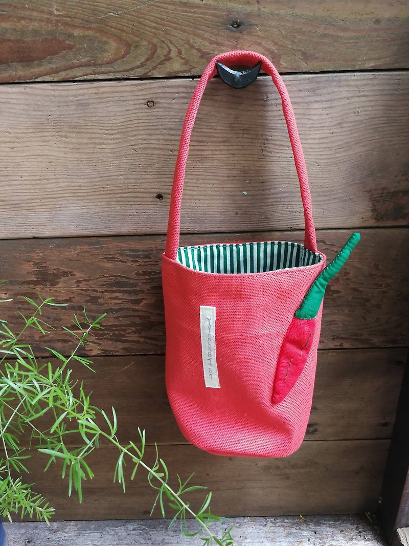 Red pepper beverage bag/water bottle bag/coral red bottom - กระเป๋าถือ - ผ้าฝ้าย/ผ้าลินิน สีแดง