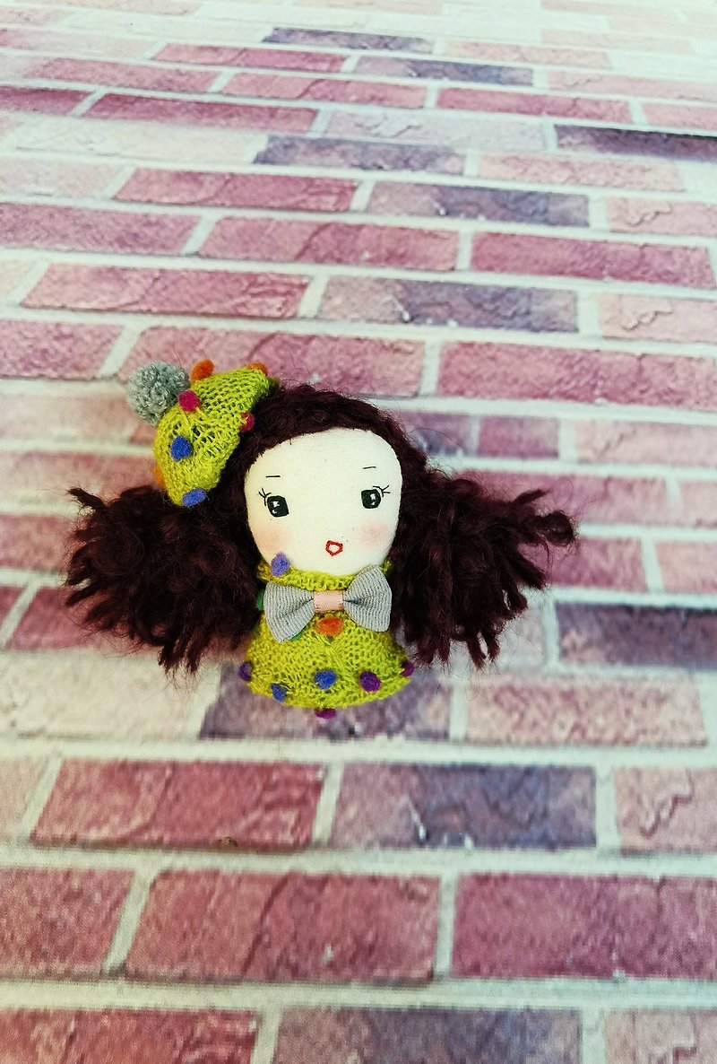 Handmade Brooch- Cute Girl with Fun Beret - Stuffed Dolls & Figurines - Cotton & Hemp Yellow