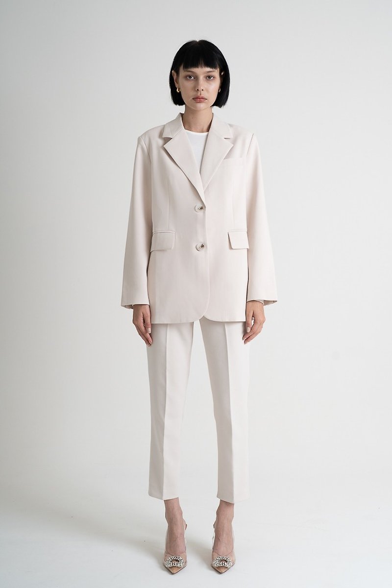 Classy Blazer - White | Oversized 雙釦西裝外套 - 奶白 - 女西裝外套 - 聚酯纖維 白色