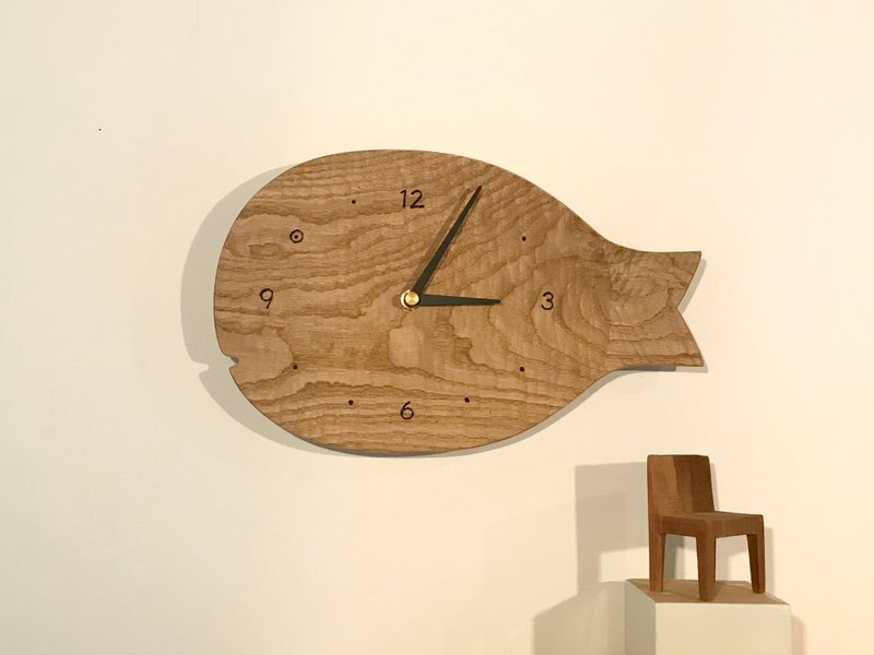 Fish wall clock L chestnut chestnut - Clocks - Wood Brown