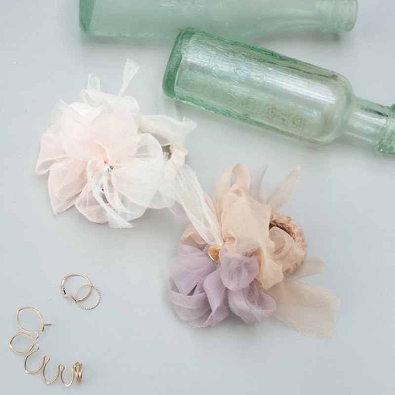 Improving the impression of spring | Arrangement set that colors the present | Spring lucky bag - Hair Accessories - Other Man-Made Fibers Multicolor