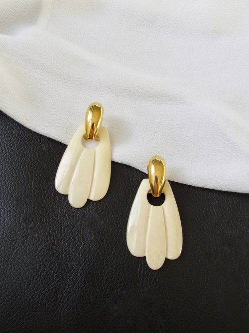 BOITE LAQUE Vintage Feather White Mother Of Pearl Statement Earrings