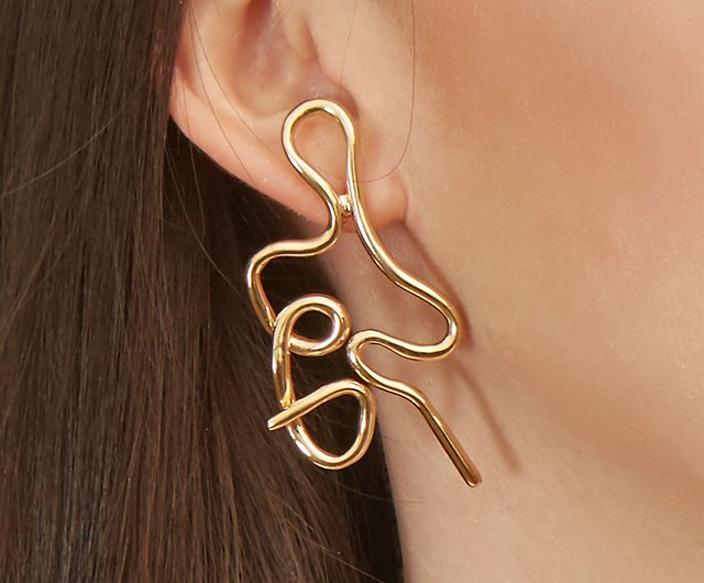 雙 11 限定】 Open on Museum - Girl and Venus Earrings | Gold ...