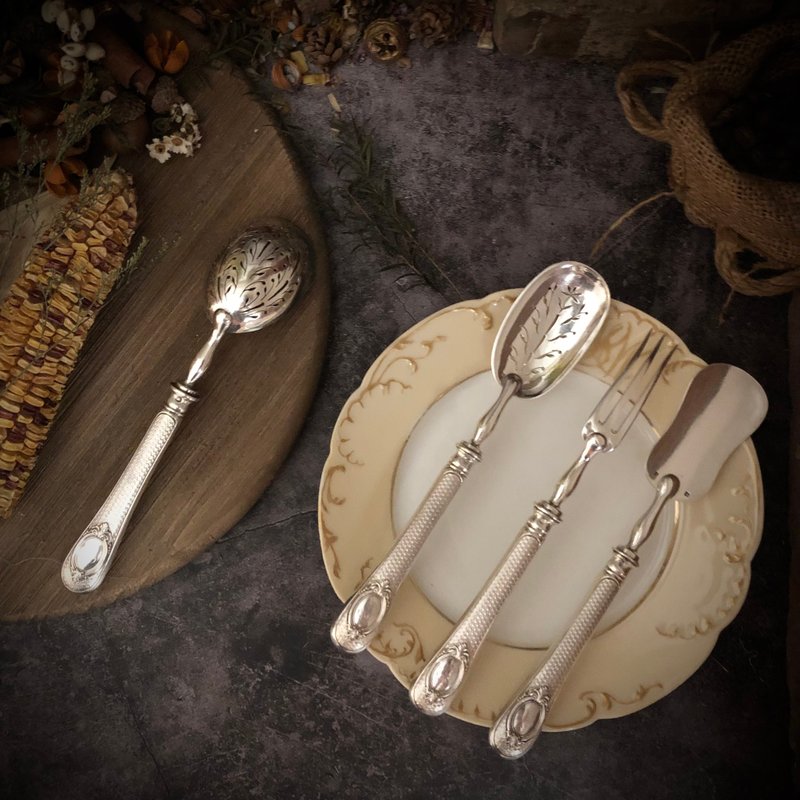 French Napoléon III period custom-made 4-piece set of guilloche sterling silver handle afternoon tea tableware - Cutlery & Flatware - Sterling Silver Silver