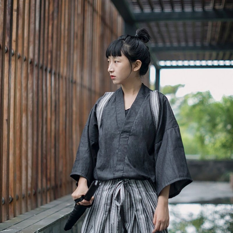 日式和風 黑武士風綁帶套頭襯衫 v領牛仔上衣 - 女上衣/長袖上衣 - 其他材質 黑色