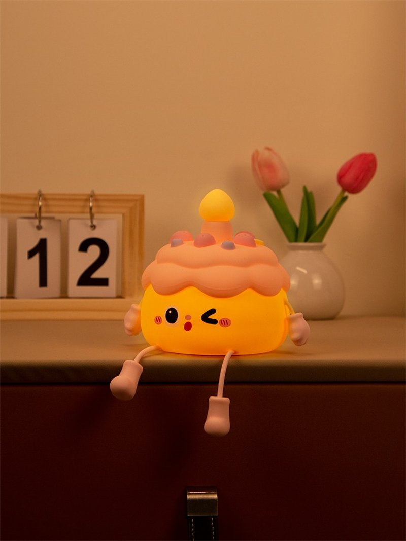 Silicone Birthday Cake Night Light - โคมไฟ - ซิลิคอน สึชมพู