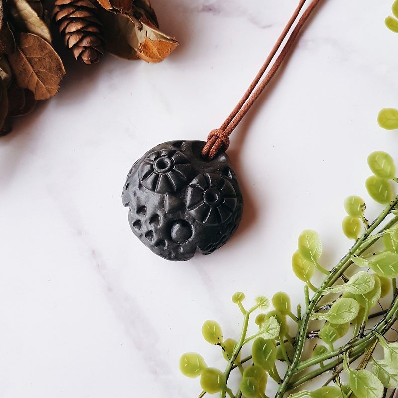Yoshino Eagle │B-20 owl necklace strap key ring for pottery black - Necklaces - Pottery Black