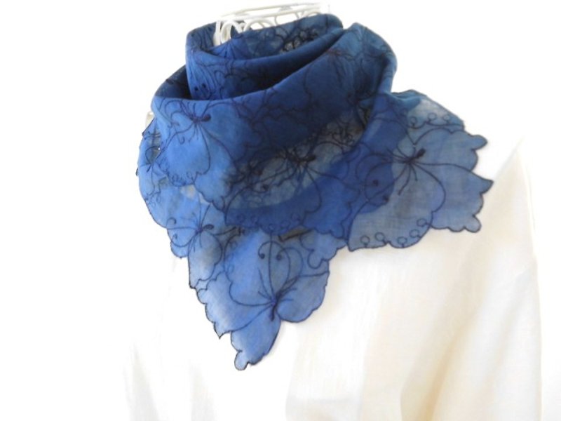 Indigo dye (butterfly) Lace cut · Large format handkerchief - Other - Cotton & Hemp Blue