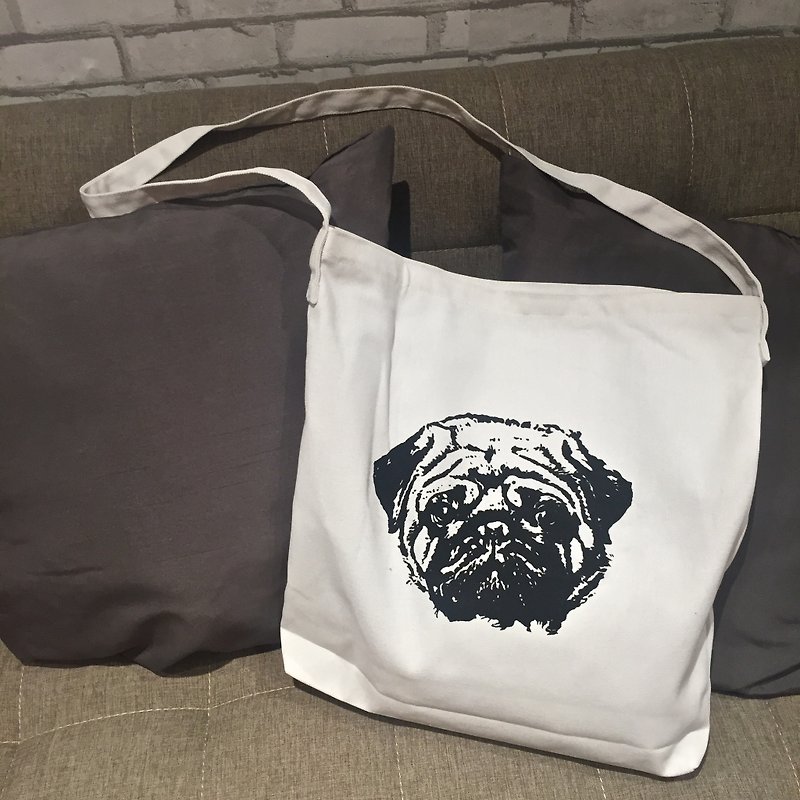 Hand Screen tote bag(pug) - Messenger Bags & Sling Bags - Cotton & Hemp White