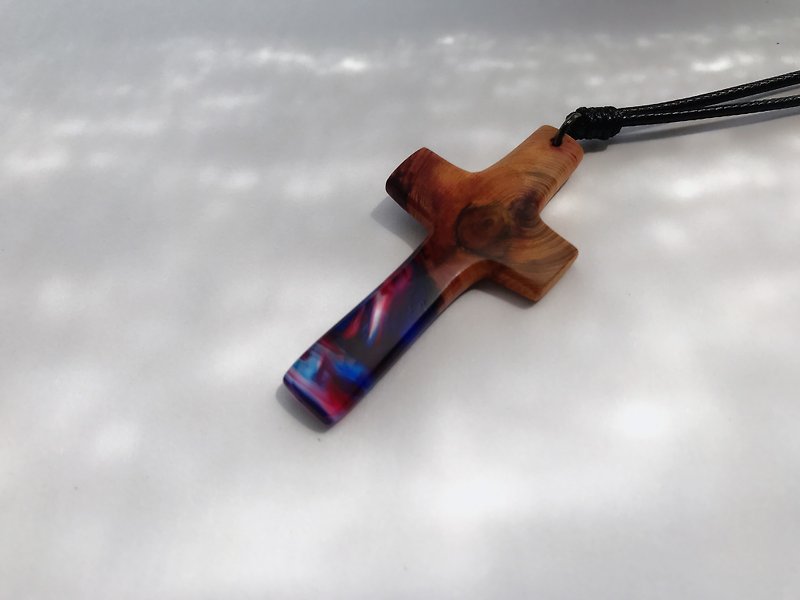 Light melody - cross beech necklace - Necklaces - Wood Multicolor