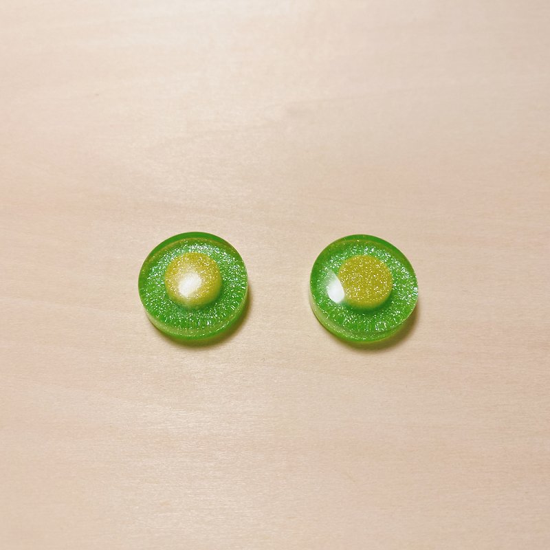 Vintage green candy round earrings