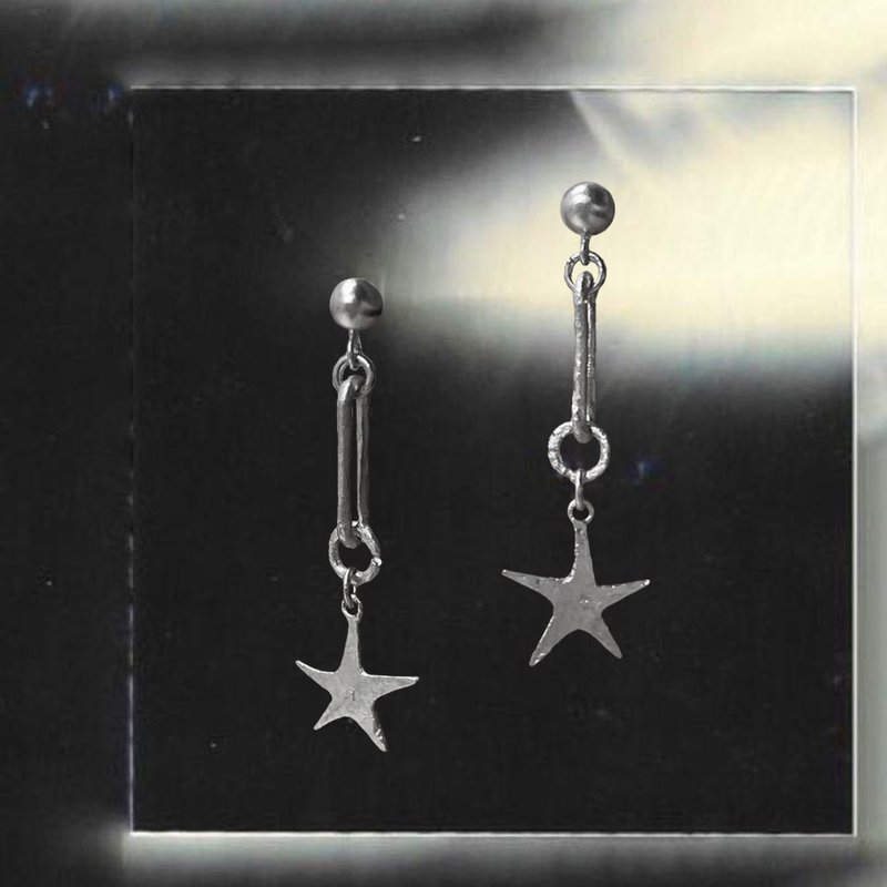 handcrafted star earrings / 925 sterling silver - Earrings & Clip-ons - Sterling Silver 