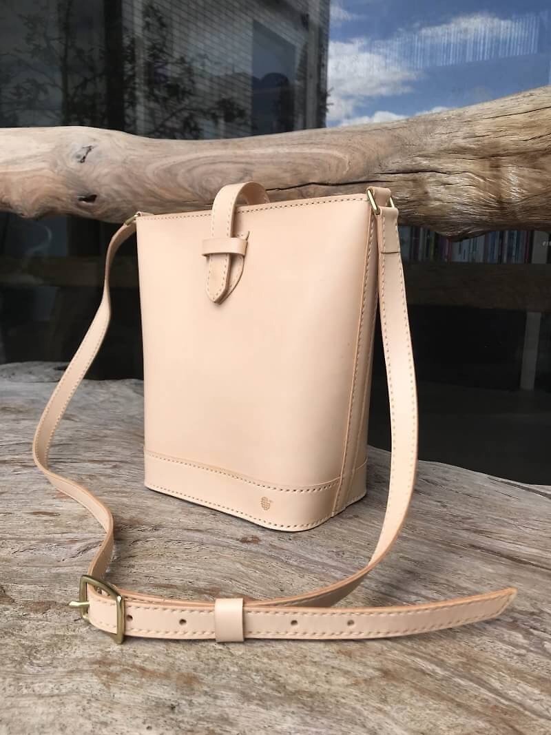 Lightweight crossbody bag - Messenger Bags & Sling Bags - Genuine Leather 