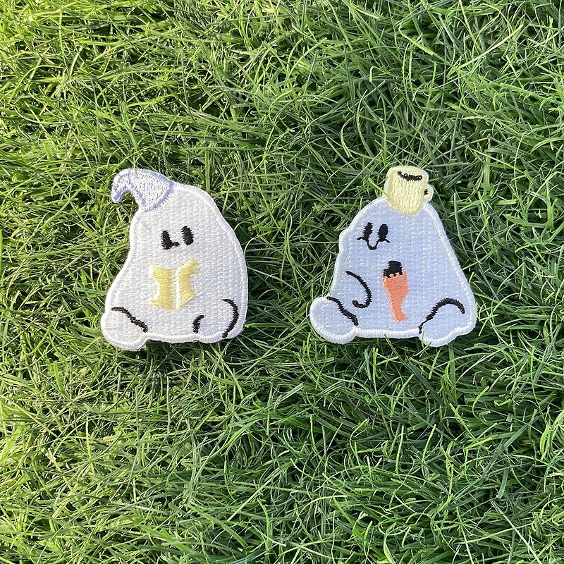Smart ghosts love to eat ghosts | 2 pieces of embroidered patches | Original illustrations | Yibo - Knitting, Embroidery, Felted Wool & Sewing - Polyester 