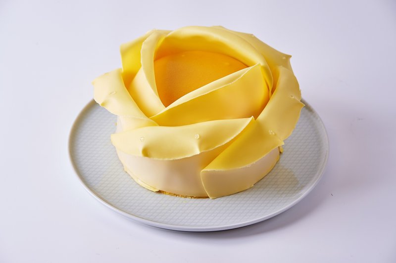 【ファブスウィート】マンゴーローズケーキ|父の日ケーキ - ケーキ - 食材 オレンジ