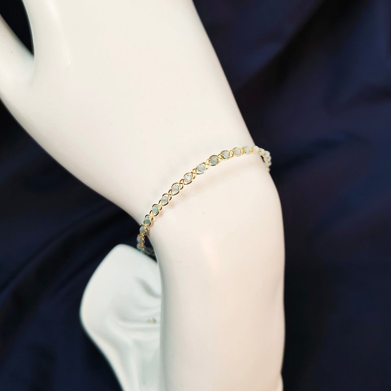 Braided | Blue Apatite, Gold Color, Wire Braid, Adjustable Bracelet - สร้อยข้อมือ - คริสตัล สีน้ำเงิน