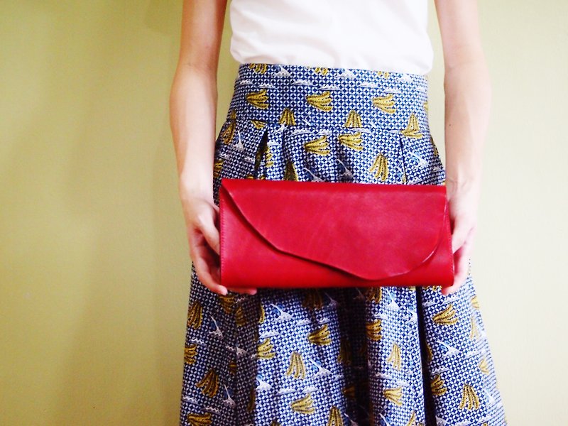 Red Leather Clutch Bag for Cocktail Party / Dinner - Statement Red Clutch - กระเป๋าคลัทช์ - หนังแท้ สีแดง