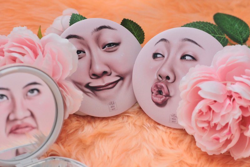 pocket mirror Funny face - Other - Other Materials 