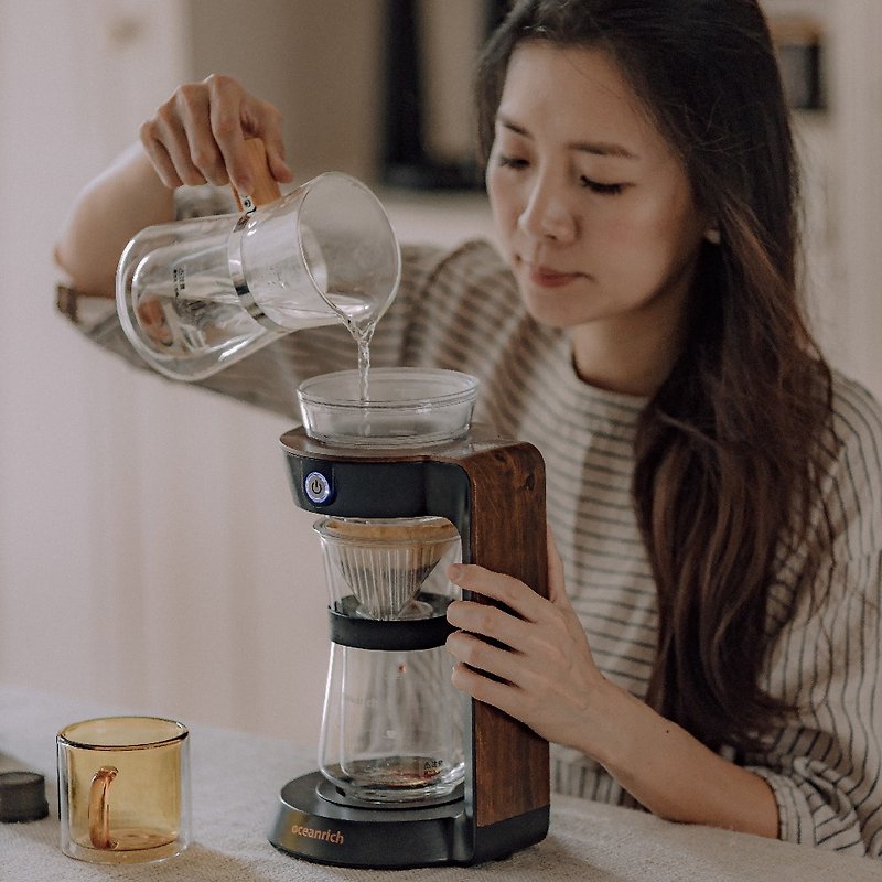 【Imitation Hand Punch】Classic Extraction Rotary Coffee Maker CR7352BD
