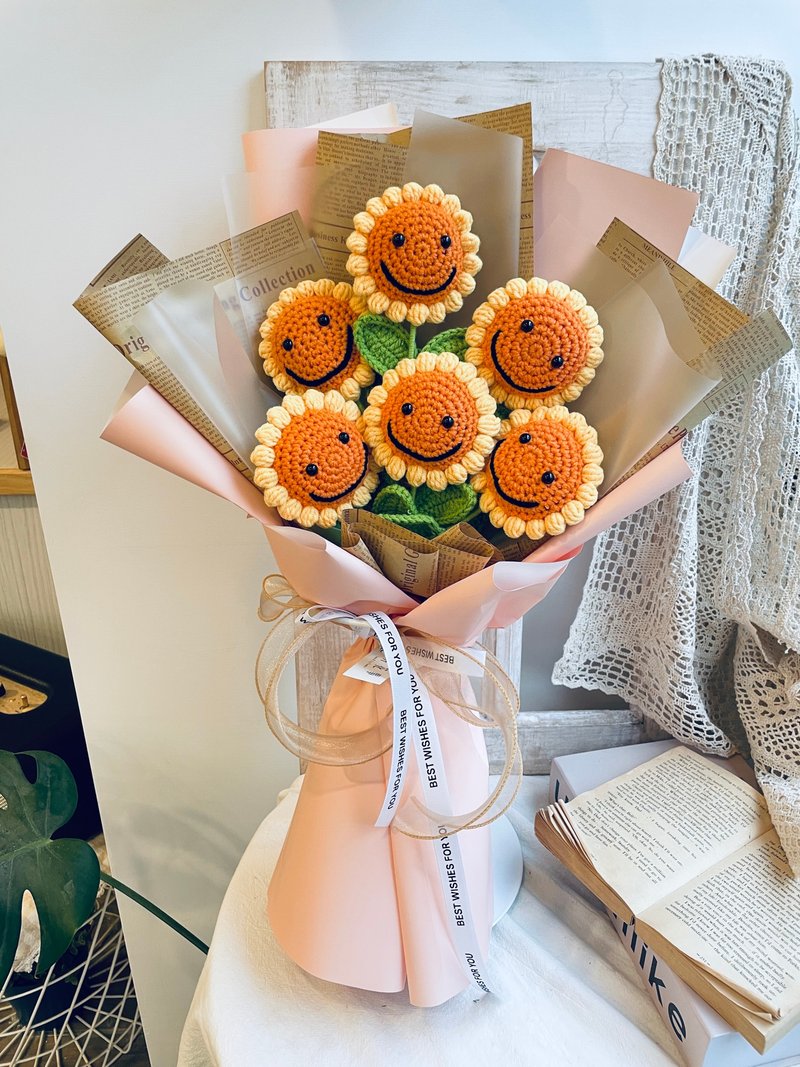 Braided Smiley Sunflower Sunflower Bouquet Valentine's Day Bouquet Graduation Bouquet Father's Day Gift - Dried Flowers & Bouquets - Cotton & Hemp Orange