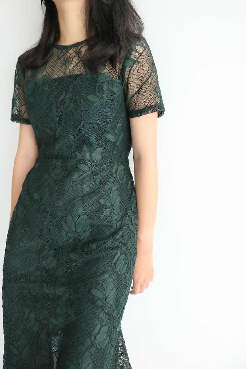 Pine Dress (Gala dinner is suitable for clear pine green lace dress S) - ชุดเดรส - ผ้าไหม 