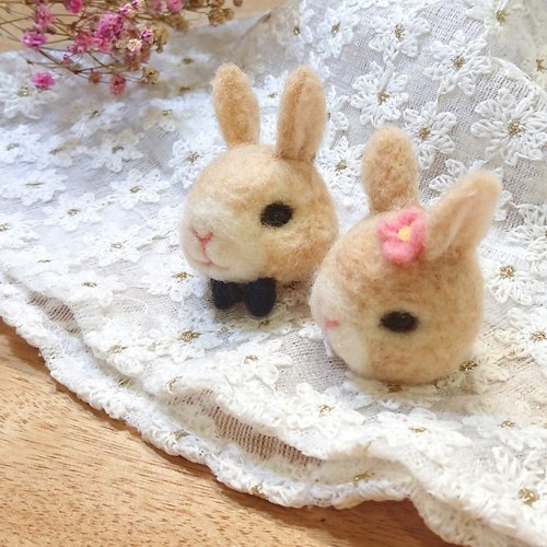 うさぎの頭の羊毛フェルトキーホルダー ブローチ 癒しの贈り物