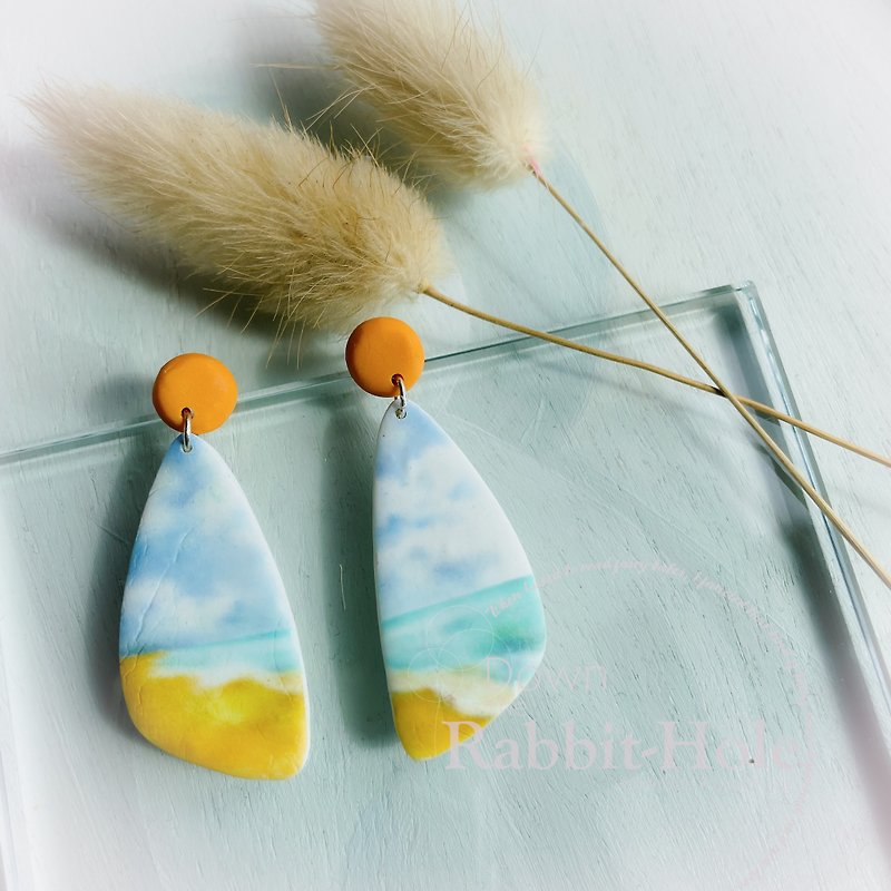 Landscape on Ears, Breeze by the Beach | Handmade Polymer Clay Painting Earrings - Earrings & Clip-ons - Clay 