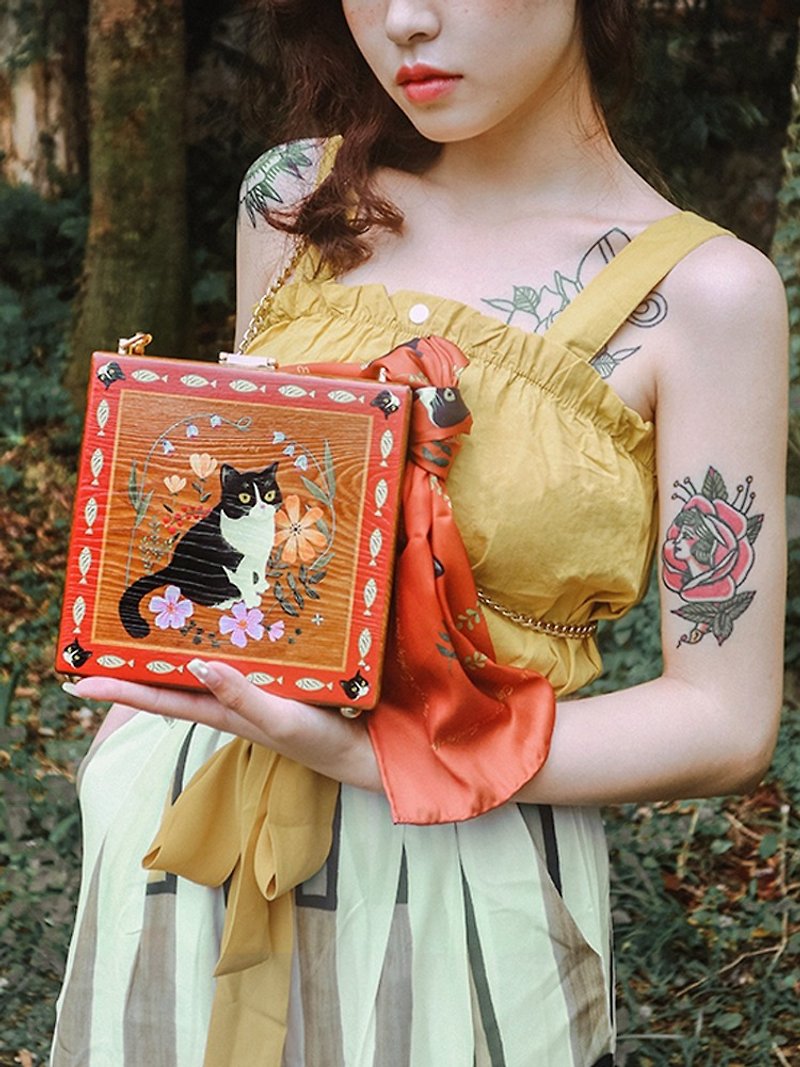 原創插畫可愛貓咪木質包包【聖誕禮盒】 - 側背包/斜背包 - 木頭 