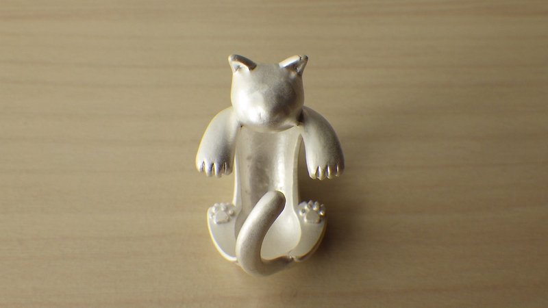 Cat Ring - 戒指 - 其他金屬 銀色