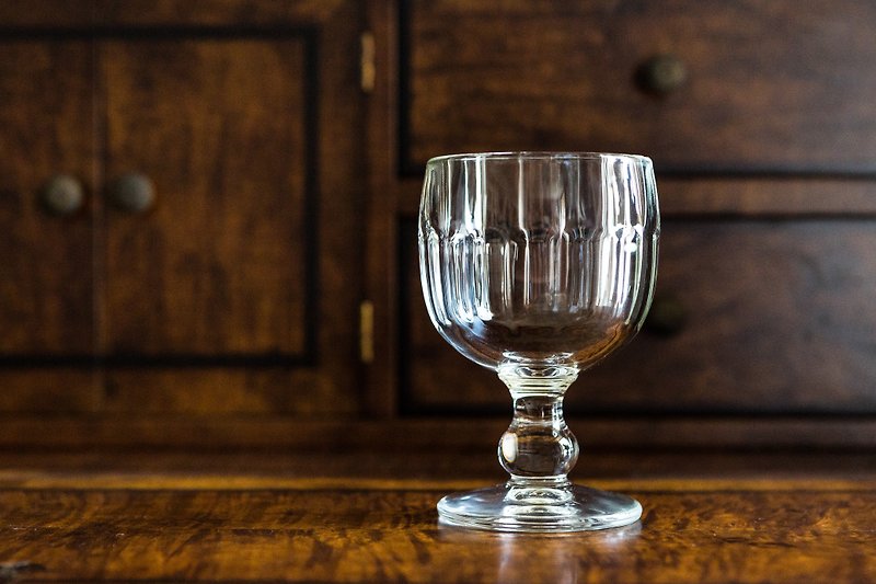 Ahti glass goblet M - Bar Glasses & Drinkware - Glass Transparent