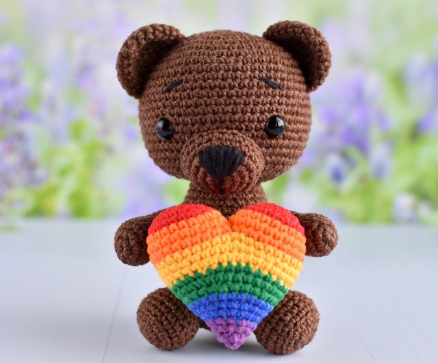 ブラウンぬいぐるみ ハート型模様 プライドぬいぐるみ/レインボーハートのかぎ針編みクマ/LGBTQプライド